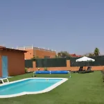 فيلة Eco White With Climatized Pool *