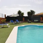 فيلة Eco White With Climatized Pool *