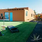 فيلة Eco White With Climatized Pool كاليتا ذي فوستي