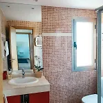 Eco White With Climatized Pool فيلة