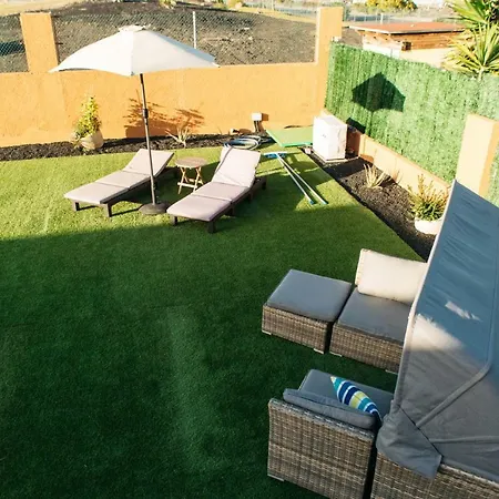 Βίλα Eco White With Climatized Pool *