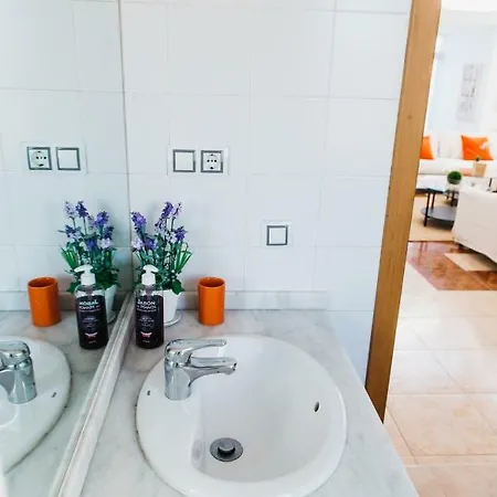 Eco White With Climatized Pool 别墅 *