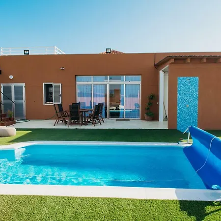 Eco White With Climatized Pool Caleta De Fuste
