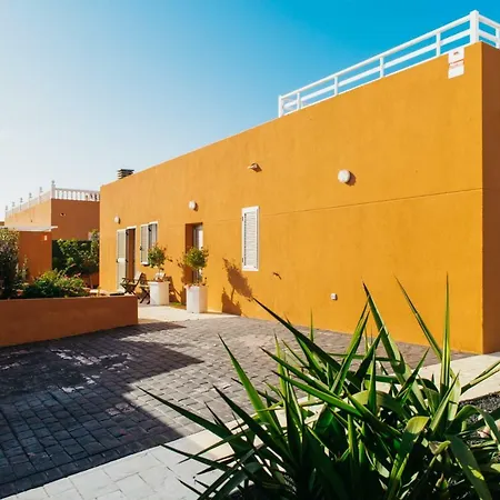 Βίλα Eco White With Climatized Pool *