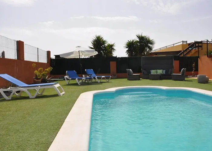 فيلة Eco White With Climatized Pool *