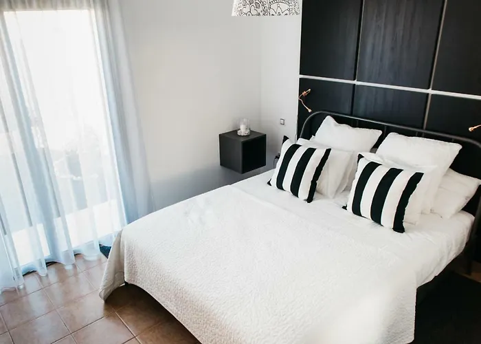 Eco White With Climatized Pool