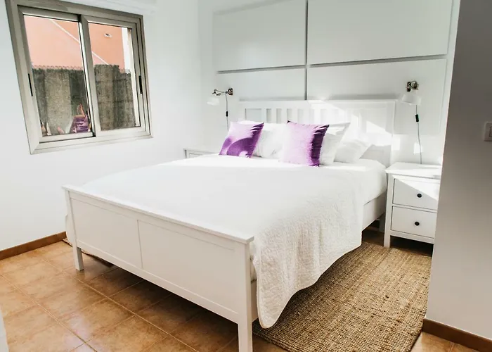 Eco White With Climatized Pool فيلة *