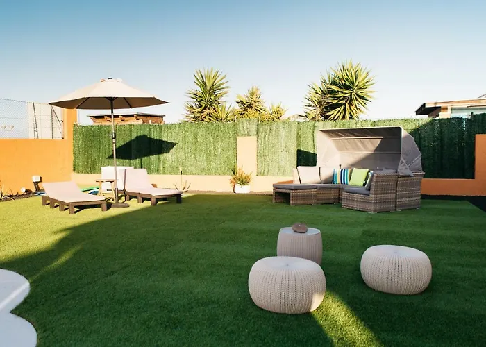 Eco White With Climatized Pool *