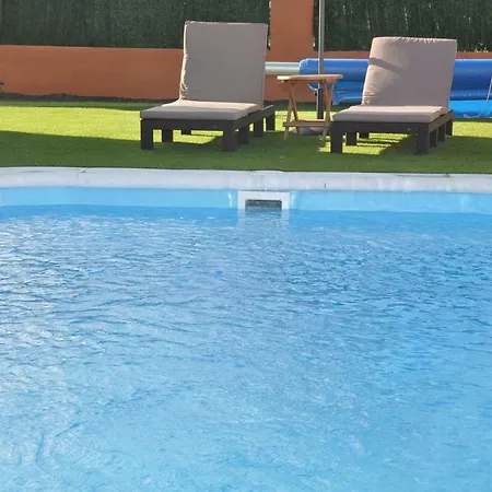 Eco White With Climatized Pool 别墅 *