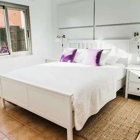 Eco White With Climatized Pool Villa *