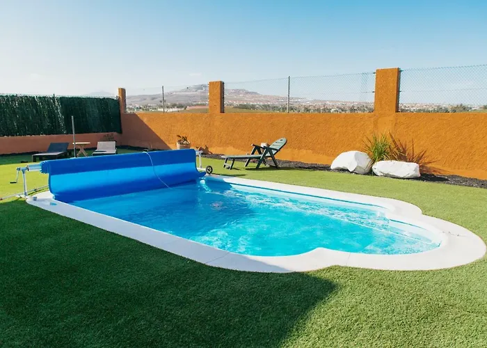 Eco White With Climatized Pool *